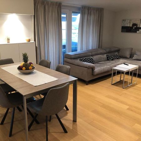 Sunny Apartment Ana Medulin Bagian luar foto